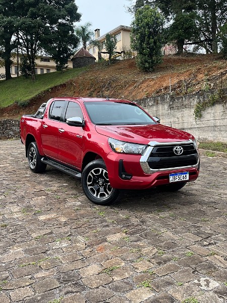 TOYOTA HILUX 2.8 SRV 4X4 CD 16V DIESEL 4P AUTOMÁTICO 2022/2022 BOSCO AUTOMÓVEIS GUAPORÉ / Carros no Vale