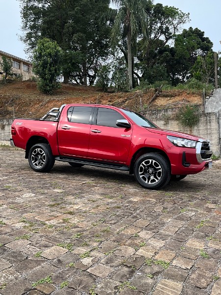 TOYOTA HILUX 2.8 SRV 4X4 CD 16V DIESEL 4P AUTOMÁTICO 2022/2022 BOSCO AUTOMÓVEIS GUAPORÉ / Carros no Vale