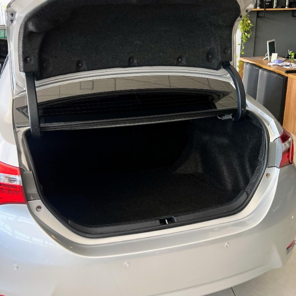TOYOTA COROLLA XEI 2.0 16V 2015/2015 JOÃO CARROS MULTIMARCAS GUAPORÉ / Carros no Vale