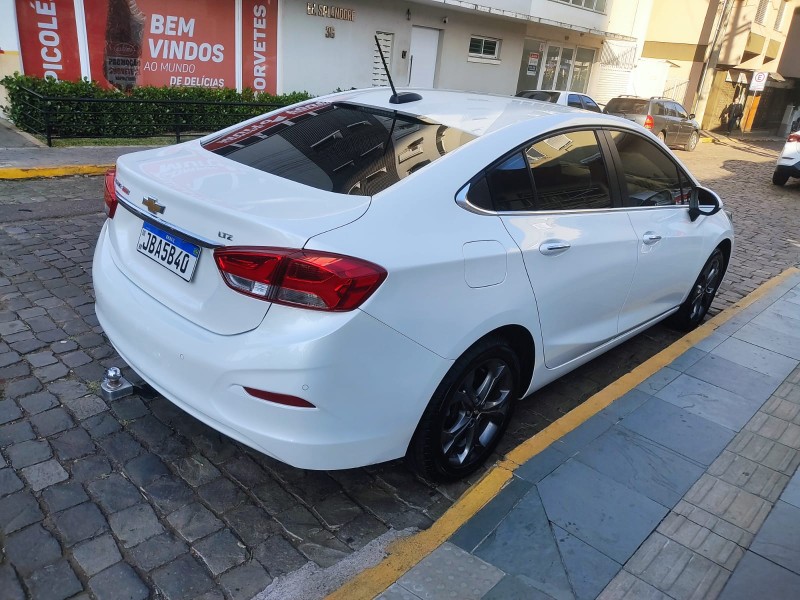 CHEVROLET CRUZE 1.4 LTZ TURBO 2021/2022 ALTERNATIVA VEÍCULOS LAJEADO / Carros no Vale