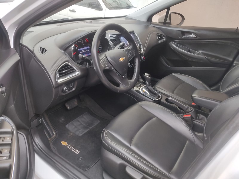 CHEVROLET CRUZE 1.4 LTZ TURBO 2021/2022 ALTERNATIVA VEÍCULOS LAJEADO / Carros no Vale