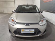 FORD FIESTA SEDAN FIESTA 1.6 ROCAM SEDAN 8V FLEX 4P MANUAL 2012/2012 ROSAUTO VEÍCULOS VENÂNCIO AIRES / Carros no Vale