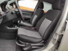 FORD FIESTA SEDAN FIESTA 1.6 ROCAM SEDAN 8V FLEX 4P MANUAL 2012/2012 ROSAUTO VEÍCULOS VENÂNCIO AIRES / Carros no Vale