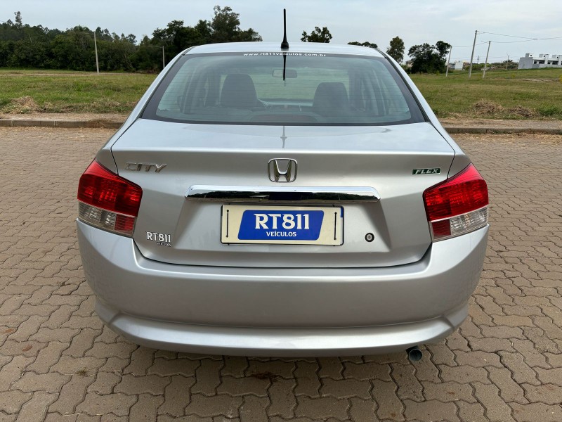 HONDA CITY EX /2011 RT 811 VEÍCULOS ARROIO DO MEIO / Carros no Vale
