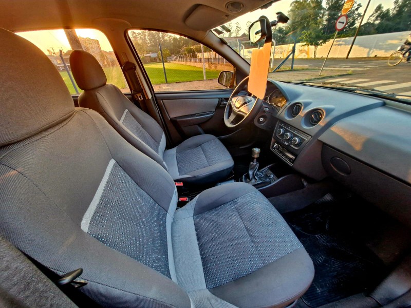 CHEVROLET CELTA 1.0 LT 2012/2013 CRUZEIRO MULTIMARCAS CRUZEIRO DO SUL / Carros no Vale