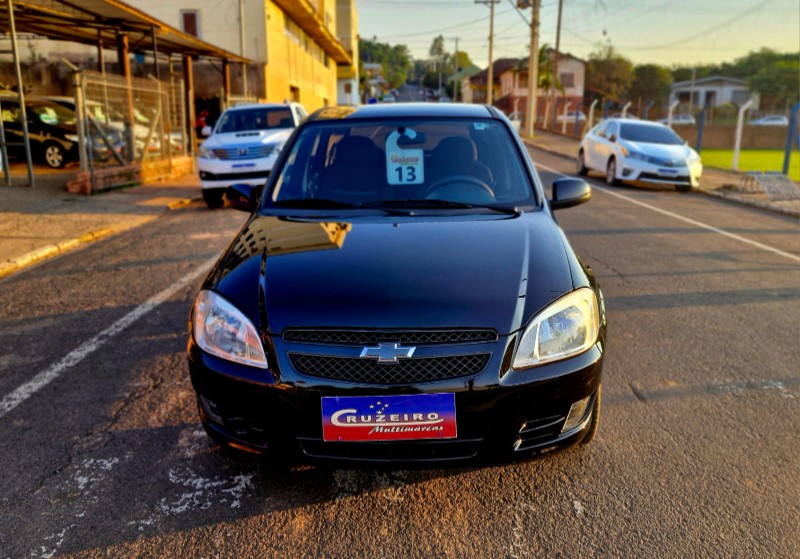 CHEVROLET CELTA 1.0 LT 2012/2013 CRUZEIRO MULTIMARCAS CRUZEIRO DO SUL / Carros no Vale