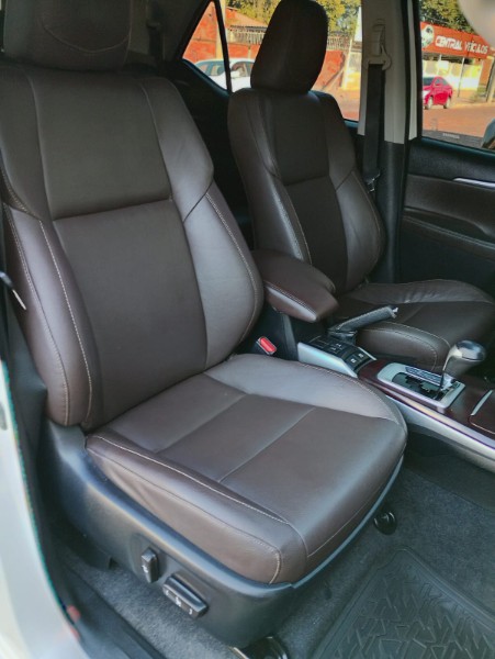 TOYOTA HILUX SW4 2.8 SRX 4X4 /2018 CHIMA VEÍCULOS VENÂNCIO AIRES / Carros no Vale