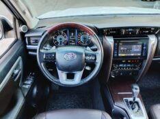 TOYOTA HILUX SW4 2.8 SRX 4X4 /2018 CHIMA VEÍCULOS VENÂNCIO AIRES / Carros no Vale