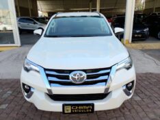 TOYOTA HILUX SW4 2.8 SRX 4X4 /2018 CHIMA VEÍCULOS VENÂNCIO AIRES / Carros no Vale