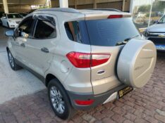 FORD ECOSPORT FREESTYLE 1.6 16V FLEX 5P /2015 CHIMA VEÍCULOS VENÂNCIO AIRES / Carros no Vale