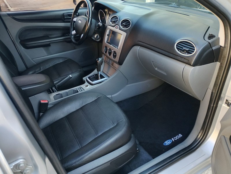 FORD FOCUS SEDAN 2.0 /2011 CHIMA VEÍCULOS VENÂNCIO AIRES / Carros no Vale