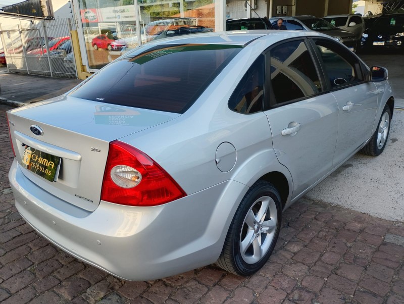 FORD FOCUS SEDAN 2.0 /2011 CHIMA VEÍCULOS VENÂNCIO AIRES / Carros no Vale