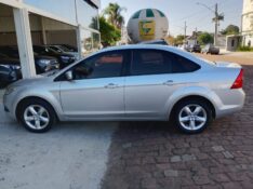 FORD FOCUS SEDAN 2.0 /2011 CHIMA VEÍCULOS VENÂNCIO AIRES / Carros no Vale