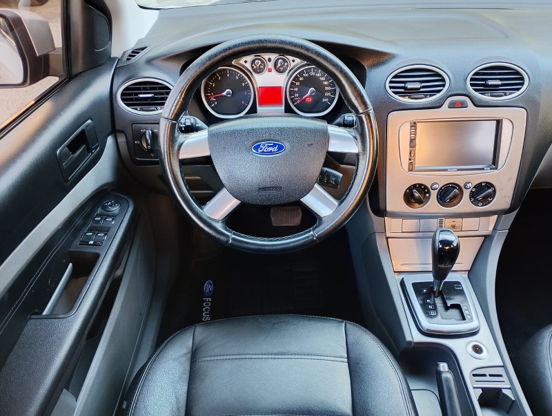 FORD FOCUS SEDAN 2.0 /2011 CHIMA VEÍCULOS VENÂNCIO AIRES / Carros no Vale