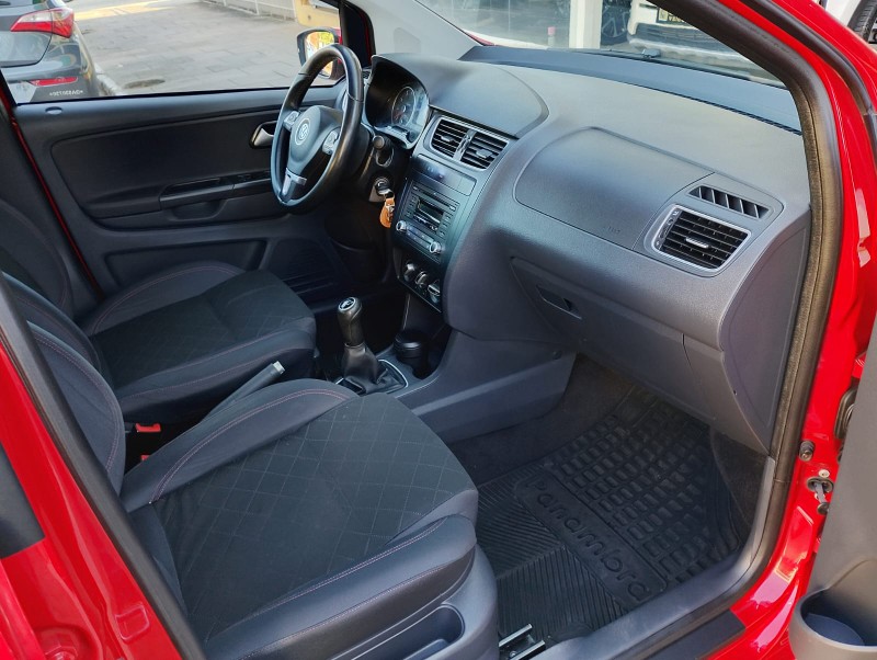 VOLKSWAGEN SPACEFOX 1.6 MI SPORTLINE 8V /2013 CHIMA VEÍCULOS VENÂNCIO AIRES / Carros no Vale