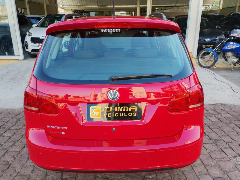 VOLKSWAGEN SPACEFOX 1.6 MI SPORTLINE 8V /2013 CHIMA VEÍCULOS VENÂNCIO AIRES / Carros no Vale