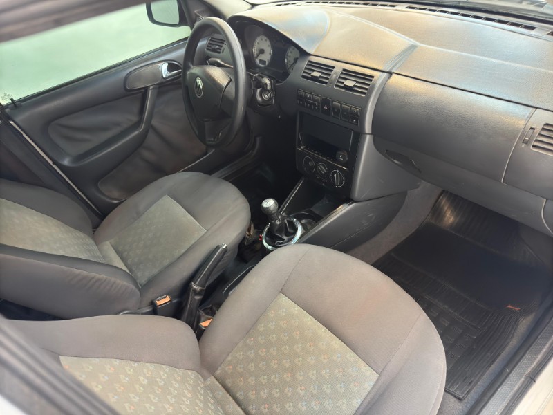 VOLKSWAGEN GOL POWER 1.6 2005/2005 LUCAS AUTOMÓVEIS BOM RETIRO DO SUL / Carros no Vale