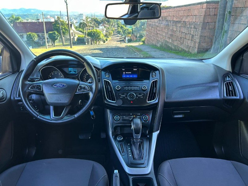 FORD FOCUS 2.0 SE PLUS SEDAN 16V POWERSHIFT 2018/2018 LS MULTIMARCAS VENÂNCIO AIRES / Carros no Vale