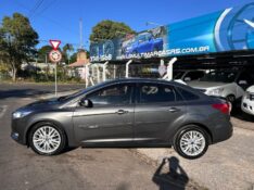FORD FOCUS 2.0 SE PLUS SEDAN 16V POWERSHIFT 2018/2018 LS MULTIMARCAS VENÂNCIO AIRES / Carros no Vale