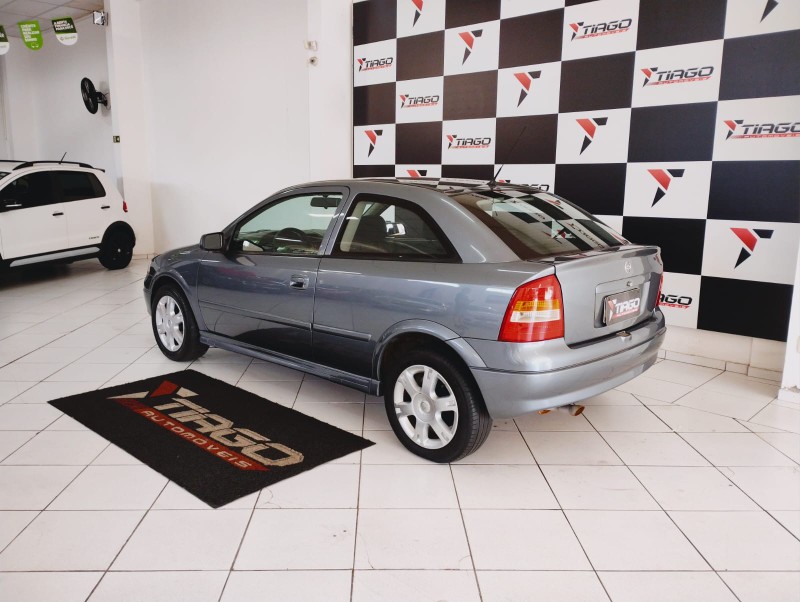 CHEVROLET ASTRA 1.8 GL 8V 2000/2000 TIAGO AUTOMÓVEIS VENÂNCIO AIRES / Carros no Vale