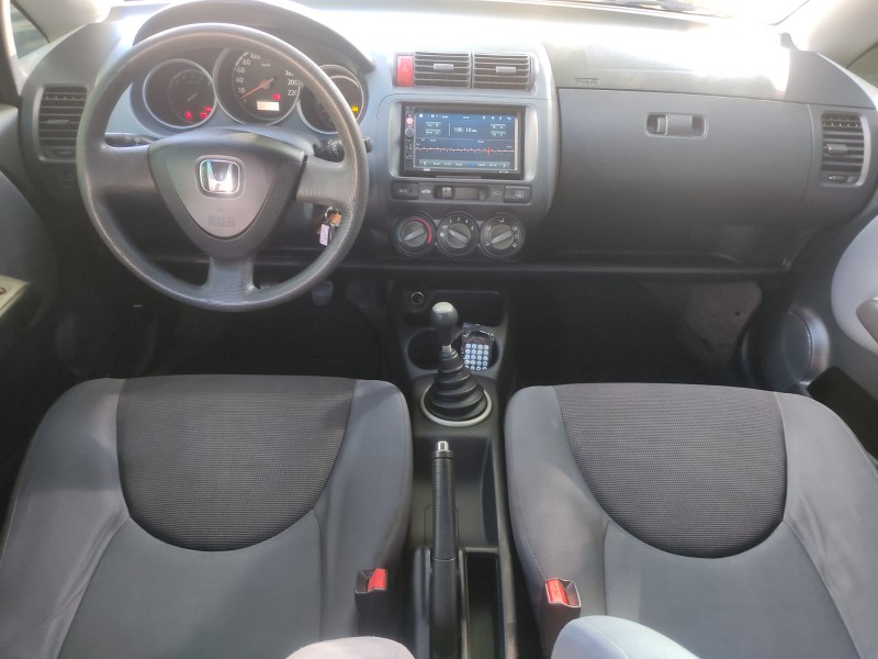 HONDA FIT 1.5 EX 2005/2005 ALTERNATIVA VEÍCULOS LAJEADO / Carros no Vale