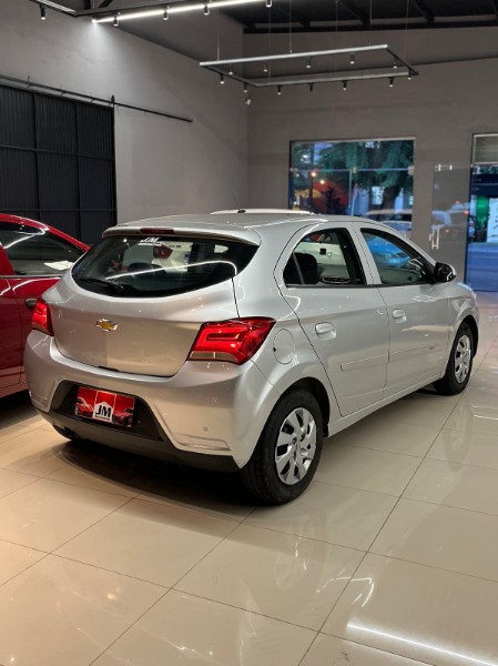 CHEVROLET ONIX 1.0 LT 2018/2018 JM AUTOMÓVEIS VENÂNCIO AIRES / Carros no Vale
