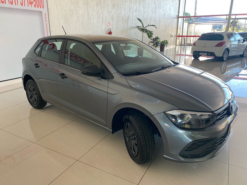 VOLKSWAGEN POLO 1.0 MPI TRACK MANUAL 2024/2025 TONHO AUTOMÓVEIS LAJEADO / Carros no Vale