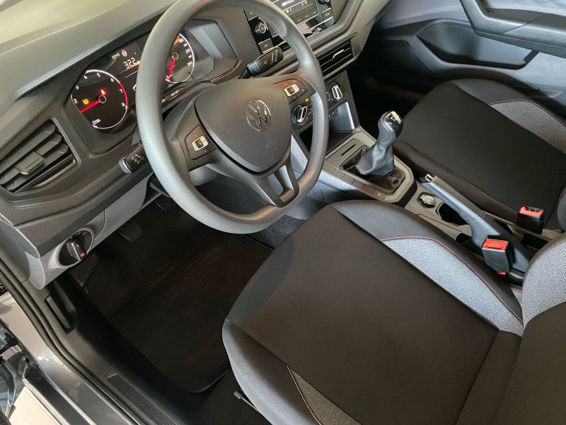 VOLKSWAGEN POLO 1.0 MPI TRACK MANUAL 2024/2025 TONHO AUTOMÓVEIS LAJEADO / Carros no Vale