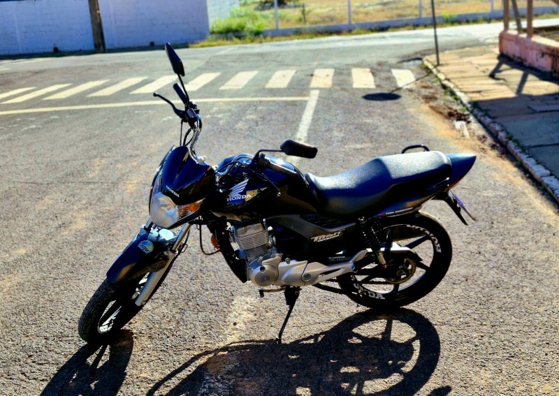 HONDA MOTOS CG 150 TITAN EX 2010/2010 CRUZEIRO MULTIMARCAS CRUZEIRO DO SUL / Carros no Vale