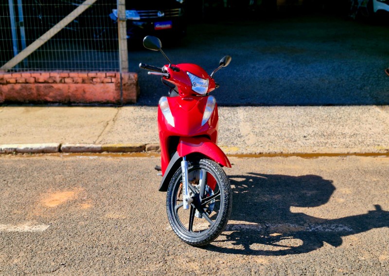 HONDA MOTOS BIZ 125 EX 2017/2017 CRUZEIRO MULTIMARCAS CRUZEIRO DO SUL / Carros no Vale