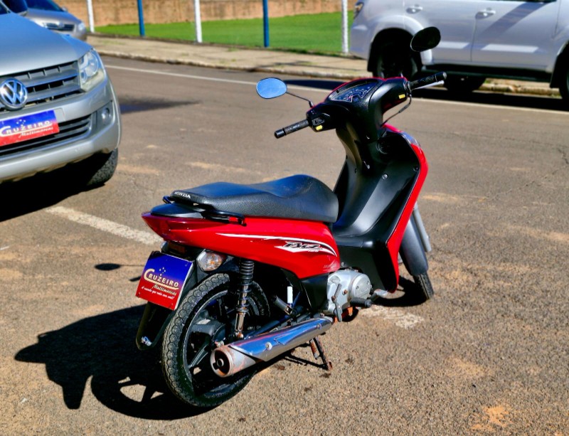 HONDA MOTOS BIZ 125 EX 2017/2017 CRUZEIRO MULTIMARCAS CRUZEIRO DO SUL / Carros no Vale
