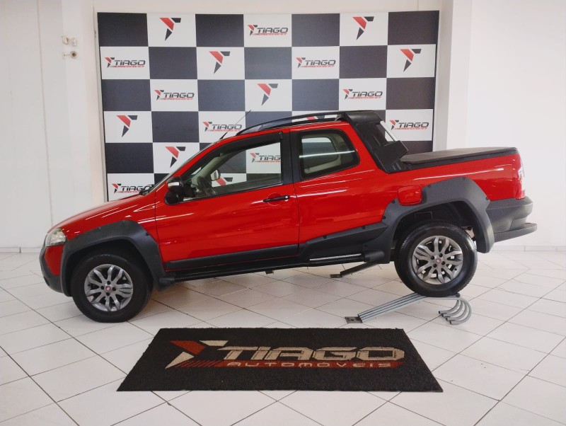 FIAT STRADA ADVENTURE 1.8/ 1.8 LOCKER FLEX CD 2013/2013 TIAGO AUTOMÓVEIS VENÂNCIO AIRES / Carros no Vale