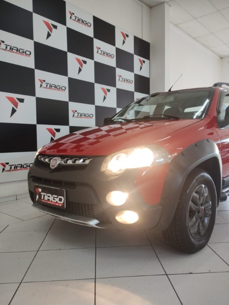 FIAT STRADA ADVENTURE 1.8/ 1.8 LOCKER FLEX CD 2013/2013 TIAGO AUTOMÓVEIS VENÂNCIO AIRES / Carros no Vale