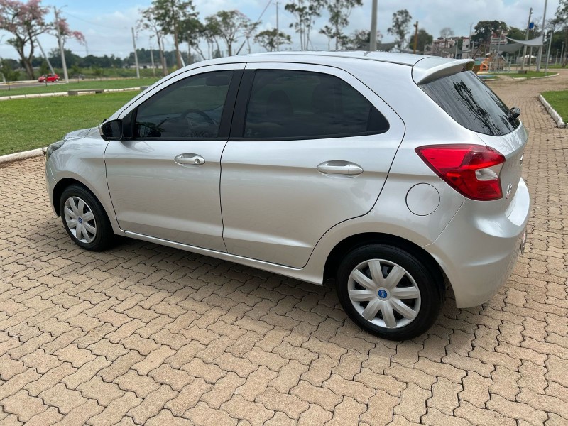 FORD KA 1.0 8V SE 2018 /2018 NEURI VEÍCULOS LAJEADO / Carros no Vale
