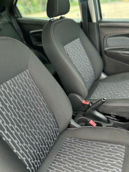 FORD KA 1.0 8V SE 2018 /2018 NEURI VEÍCULOS LAJEADO / Carros no Vale