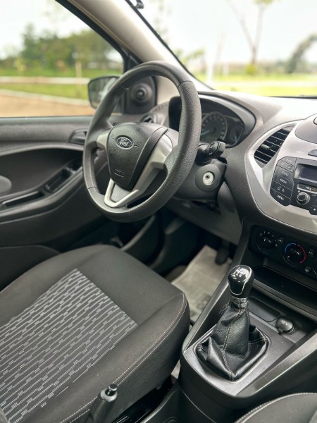 FORD KA 1.0 8V SE 2018 /2018 NEURI VEÍCULOS LAJEADO / Carros no Vale
