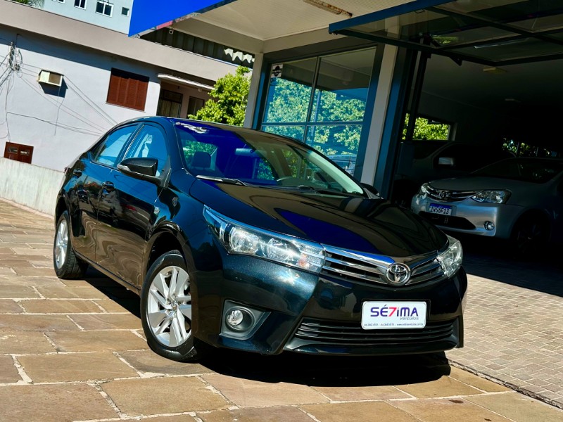 TOYOTA COROLLA GLI 1.8 2015/2016 SÉTIMA VEÍCULOS GUAPORÉ / Carros no Vale