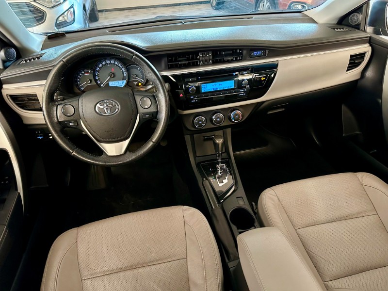 TOYOTA COROLLA GLI 1.8 2015/2016 SÉTIMA VEÍCULOS GUAPORÉ / Carros no Vale