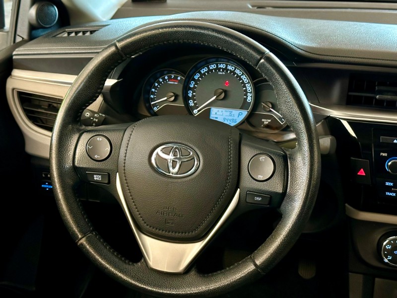 TOYOTA COROLLA GLI 1.8 2015/2016 SÉTIMA VEÍCULOS GUAPORÉ / Carros no Vale