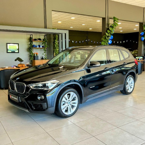 BMW X1 2.0 16V TURBO ACTIVEFLEX SDRIVE20I 2016/2016 JOÃO CARROS MULTIMARCAS GUAPORÉ / Carros no Vale