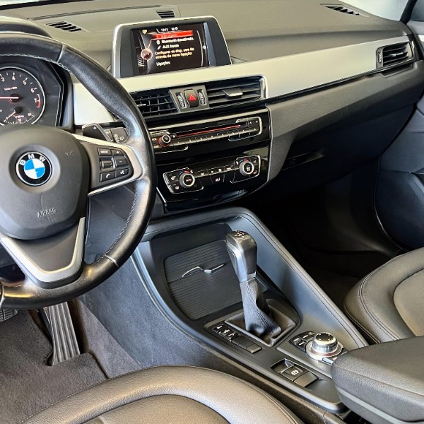 BMW X1 2.0 16V TURBO ACTIVEFLEX SDRIVE20I 2016/2016 JOÃO CARROS MULTIMARCAS GUAPORÉ / Carros no Vale