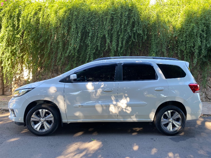 CHEVROLET SPIN PREMIER 1.8 2019/2020 ESTAÇÃO DO CARRO ESTRELA / Carros no Vale