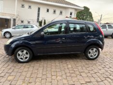 FORD FIESTA 1.0 8V FLEX 2004/2004 COMPLETO VEÍCULOS GUAPORÉ / Carros no Vale