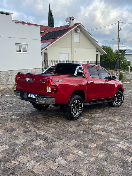 TOYOTA HILUX 2.8 SRV 4X4 CD 16V DIESEL 4P AUTOMÁTICO 2022/2022 BOSCO AUTOMÓVEIS GUAPORÉ / Carros no Vale