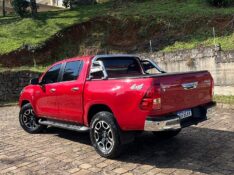 TOYOTA HILUX 2.8 SRV 4X4 CD 16V DIESEL 4P AUTOMÁTICO 2022/2022 BOSCO AUTOMÓVEIS GUAPORÉ / Carros no Vale
