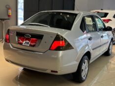 FORD FIESTA 1.6 FLEX 2011/2011 JM AUTOMÓVEIS VENÂNCIO AIRES / Carros no Vale