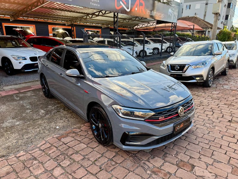 VOLKSWAGEN JETTA GLI 350 TSI 2.0 16V 4P AUT. 2019/2019 AR MULTIMARCAS VENÂNCIO AIRES / Carros no Vale