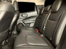FIAT TORO FREEDOM 1.8 AT6 FLEX 4P 2016/2017 DUARTE VEÍCULOS PORTO ALEGRE / Carros no Vale