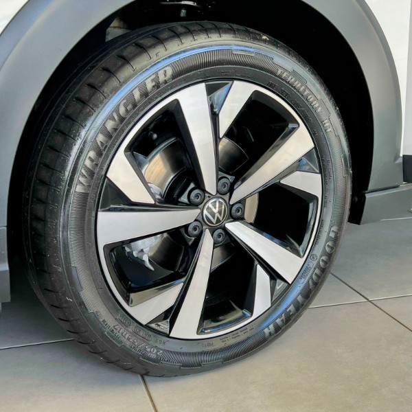 VOLKSWAGEN NIVUS HIGHLINE 200 TSI 2021/2021 JOÃO CARROS MULTIMARCAS GUAPORÉ / Carros no Vale