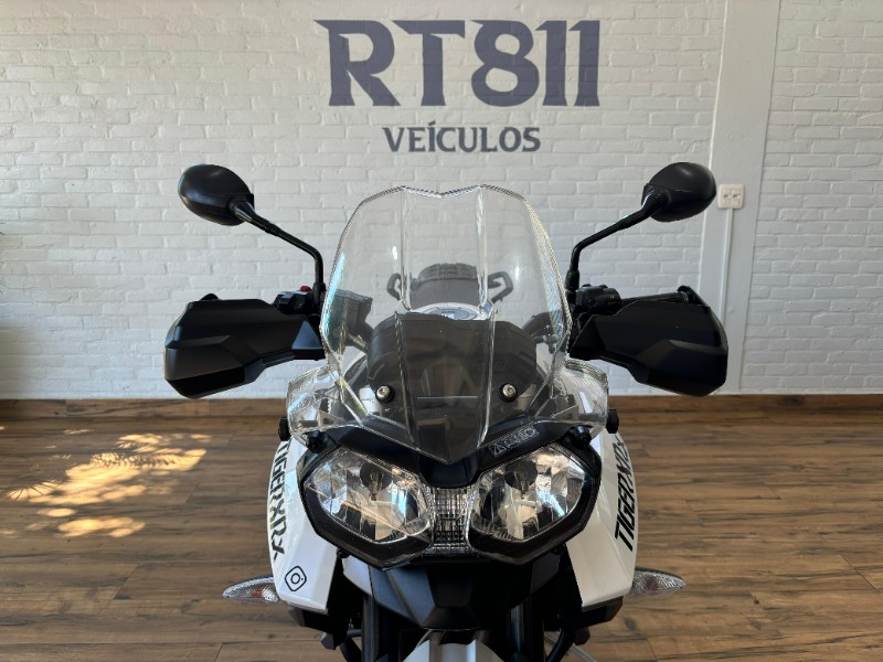 TRIUMPH TIGER 800 /2018 RT 811 VEÍCULOS ARROIO DO MEIO / Carros no Vale